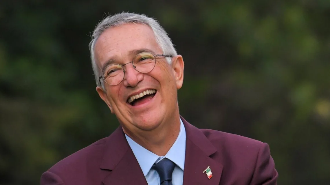 ¡Insólito! Ricardo Salinas promete regalar un millón de pesos