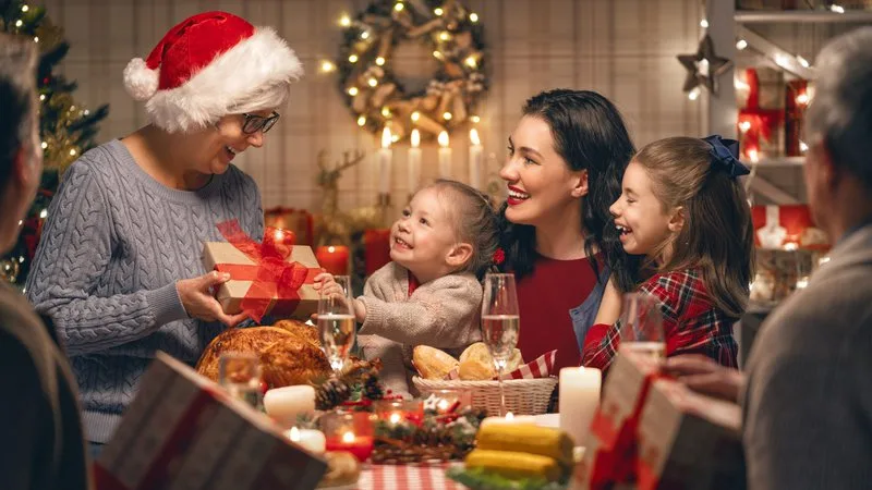 Navidad 2022: Esto es lo que no puede faltar en tu cena navideña