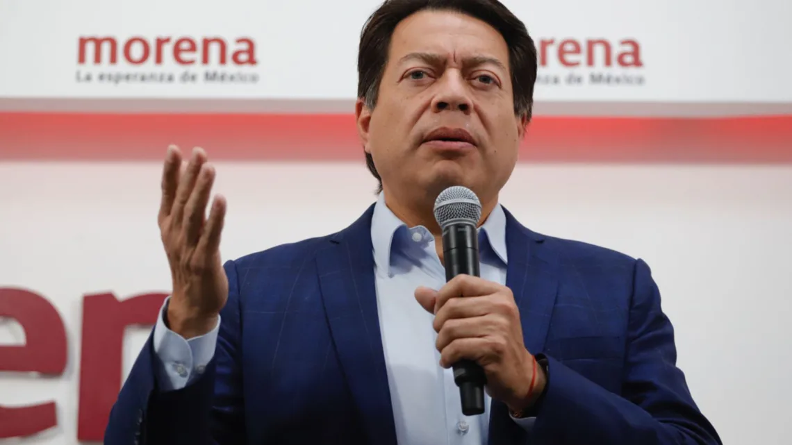 “Innecesarios”, espectaculares a favor de corcholatas: Mario Delgado