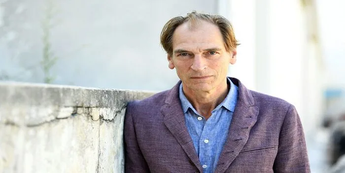 Reportan como perdido al actor Julian Sands tras excursión en California