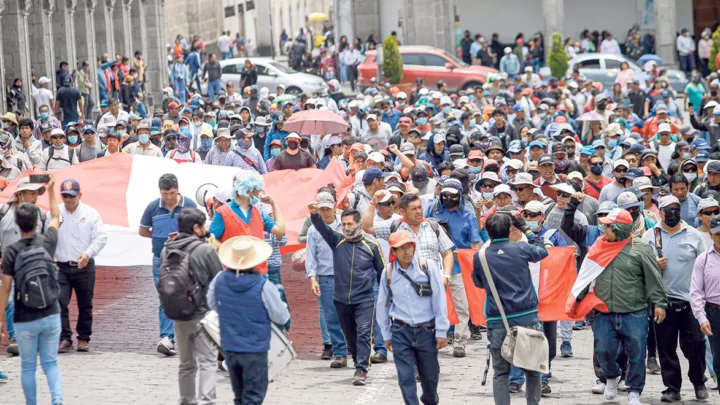 Protestas contra Boluarte se avivan en zona de Cusco, en Perú