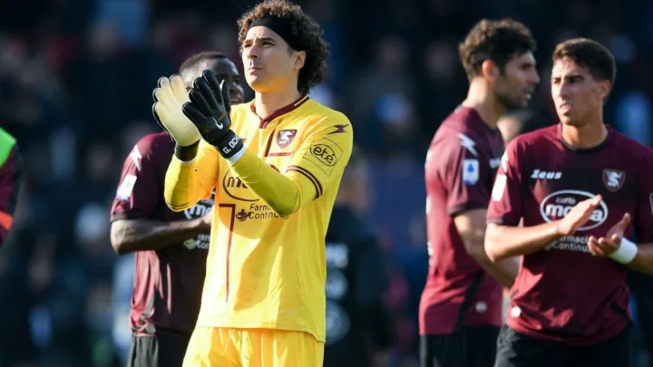 Memo Ochoa evita que la Salernitana pierda en casa