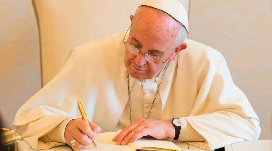 ¿Por qué renunció el papa Benedicto XVI? Publican carta en la que revela la razón