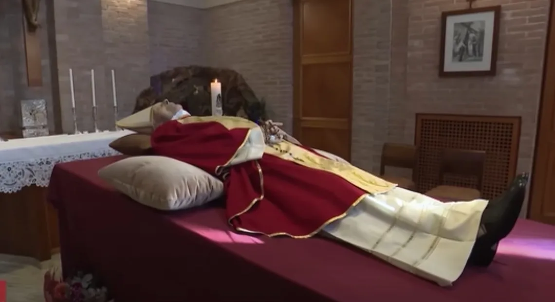 El Vaticano prepara funeral para el papa emérito Benedicto XVI