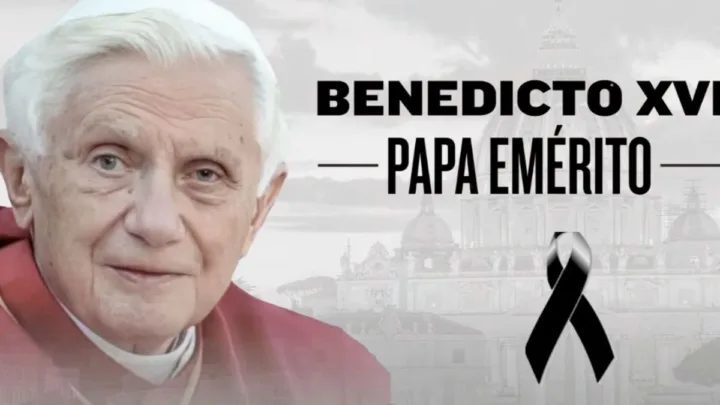 Relato del papado de Benedicto XVI será colocado en su ataúd