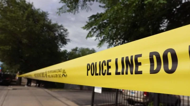 Avioneta cae sobre vehículo al aterrizar de emergencia en Nevada