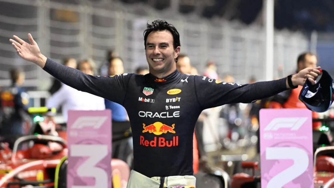 ¡Por el título de F1! Checo Pérez presume intenso entrenamiento
