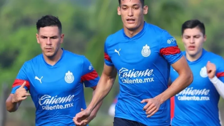 Chivas: Expertos en comprar a sus canteranos