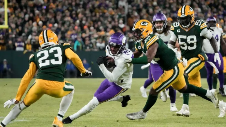 ¡Qué paliza! Green Bay se impone ante Minnesota y acaricia los playoffs