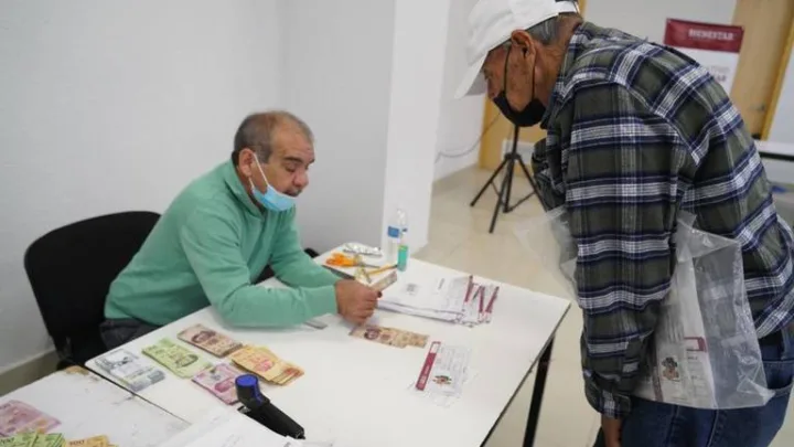 Mañana arranca entrega de pensión a adultos mayores