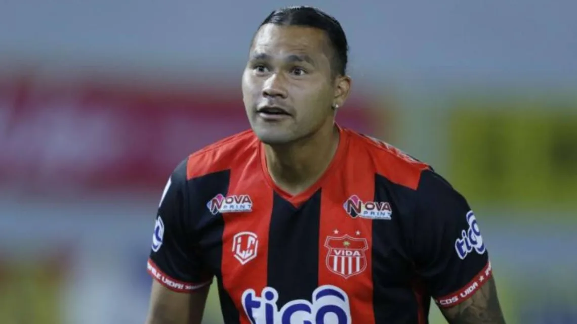 ¡A una liga exótica! Este sería el nuevo destino del Gullit Peña