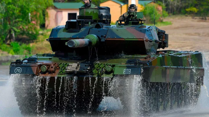 Ucrania afirma que recibirá “entre 120 y 140” tanques pesados occidentales