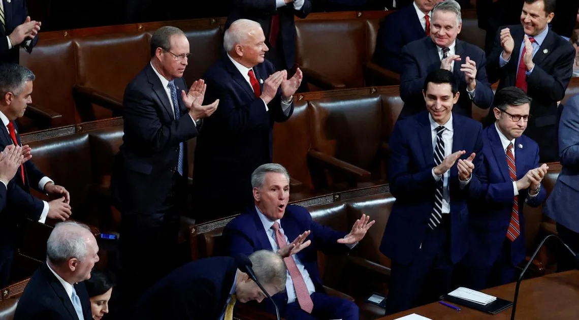 Kevin McCarthy pierde tercera votación para liderar la Cámara Baja de EU