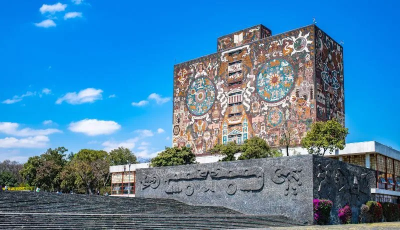 Prohíben a UNAM emitir dictamen en caso de plagio