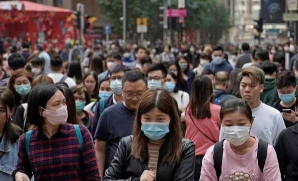 Japón flexibiliza medidas anticovid para viajeros de China