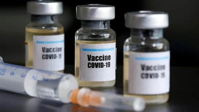 Europa podría aplicar la vacuna contra el COVID una vez al año, señala agencia