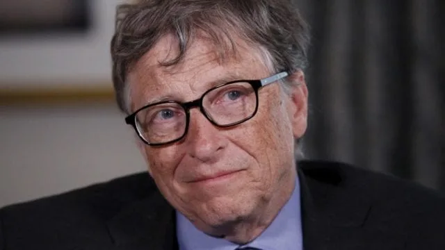 Bill Gates prefiere emplear su dinero en comprar vacunas que en ir a Marte
