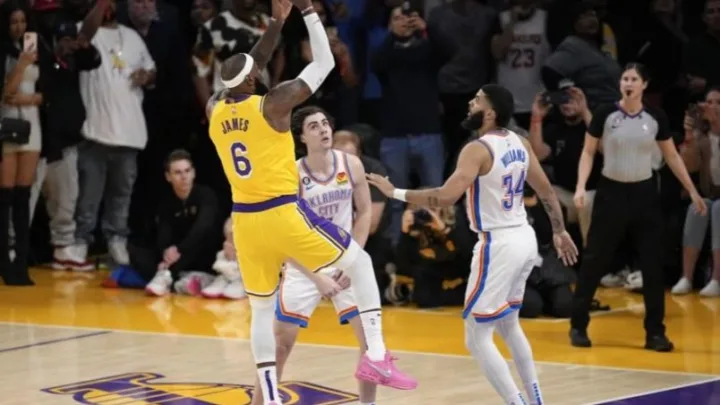 LeBron James, el nuevo rey encestador de la NBA