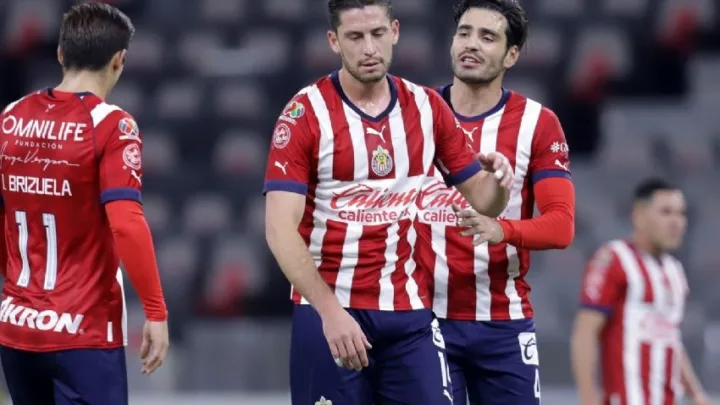 ¡Oficial! Santiago Ormeño fuera de Chivas; su destino es Bravos de Juárez