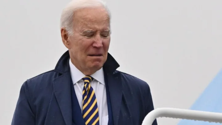 Registran la casa de playa de Joe Biden en busca de documentos clasificados