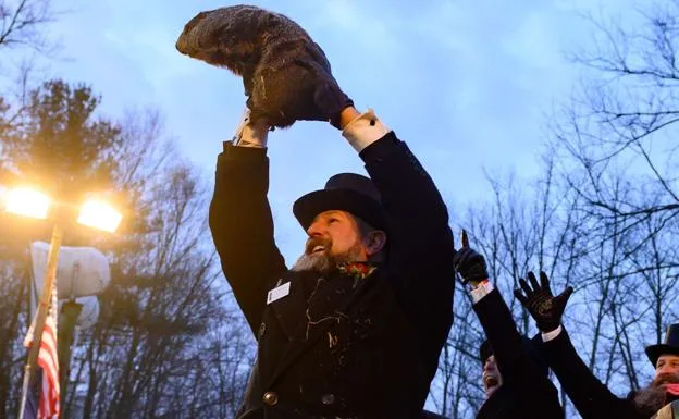 ¿Continuará el invierno en EU? La marmota Phil da su pronóstico del clima