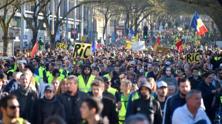 Francia se prepara para violencia en nuevas protestas