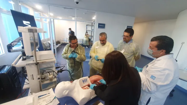Capacita SESA a personal Médico en Habilidades Endoscópicas