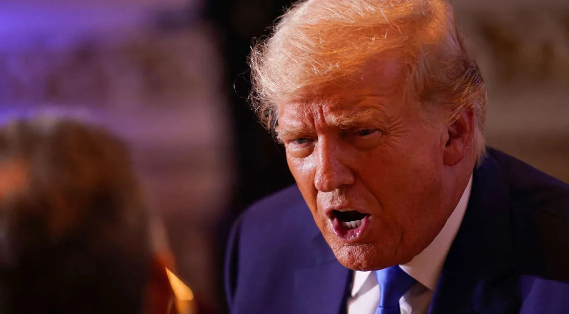 Sigue el caso contra Trump, ahora es turno de su exabogado de declarar