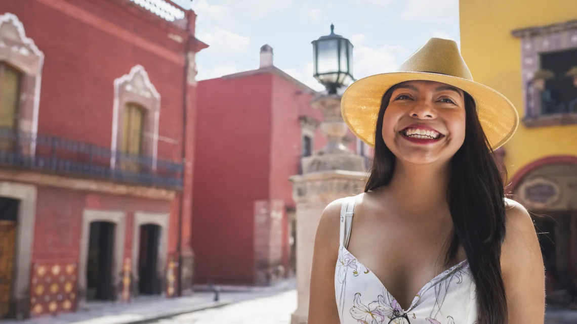 México más feliz en 2023; sube en índice de felicidad mundial