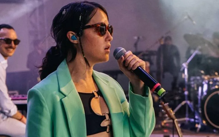 Ximena Sariñana denuncia que ella y su equipo sufrieron violencia en un concierto