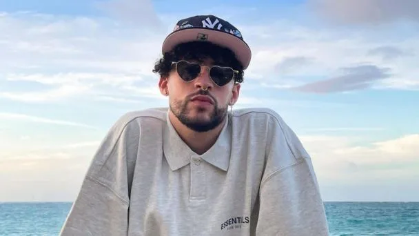 Exnovia de Bad Bunny lo demanda por 40 millones de dólares