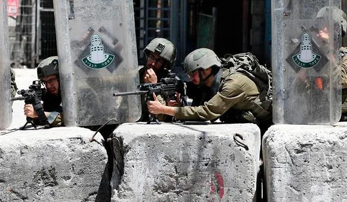 Muere un palestino en una redada israelí en Cisjordania