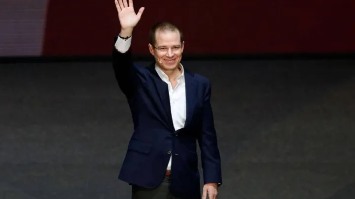 Anaya denuncia que la educación “no es prioridad” para López Obrador