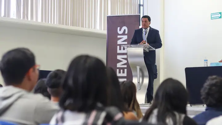 Impulsa UTSJR capacitación modular dual a estudiantes