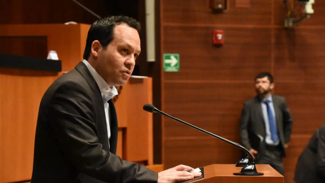 Clemente Castañeda exige aparición de 50 migrantes y dos mexicanos