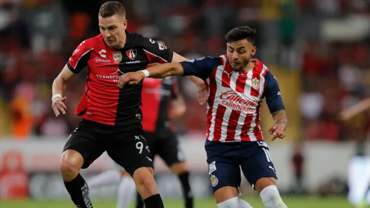 Mora revela que querían a Chivas en la Liguilla, “nos enaltece”