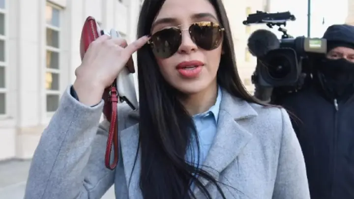 Emma Coronel deja cárcel; sigue proceso en EU