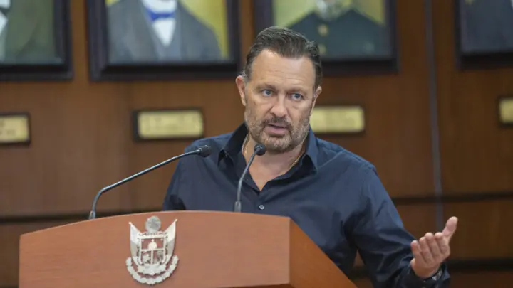 Reconoce Mauricio Kuri labor del Consejo Directivo de la UGRQ