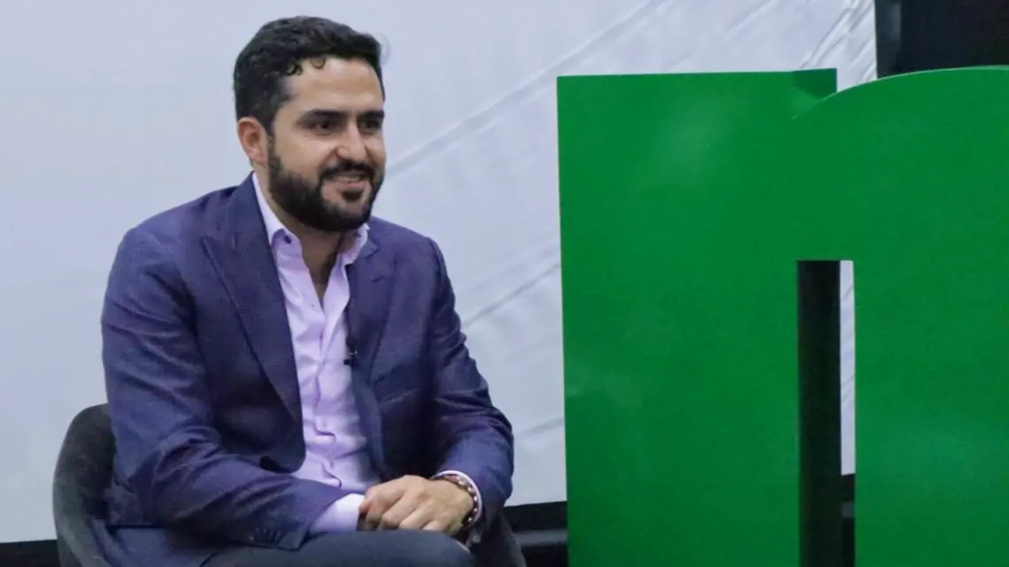 Eliminar barreras para que cualquier persona pueda acceder a los programas sociales: Agustín Dorantes