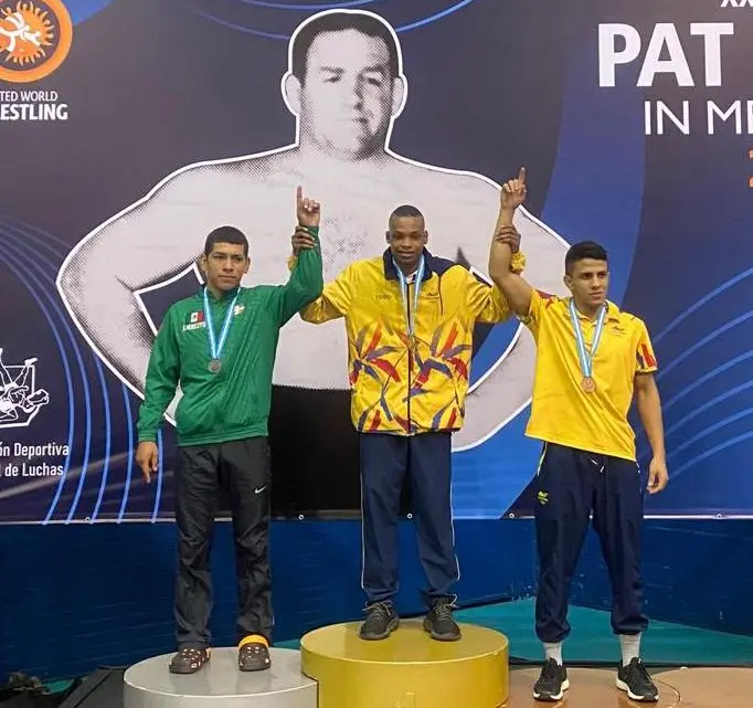 Destacan queretanos en Copa Internacional de Lucha Olímpica