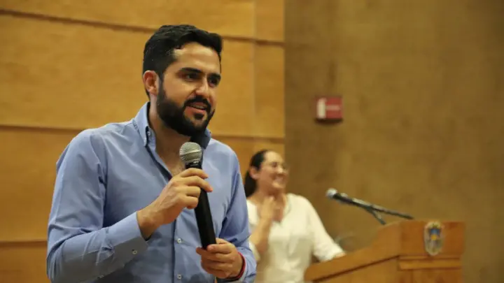 Capacita SEDESOQ a 120 brigadistas para informar sobre programas sociales