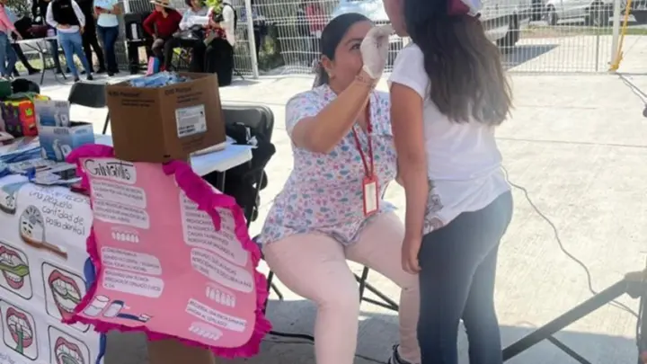 Realiza SESA Feria de la Salud Bucal en Colón