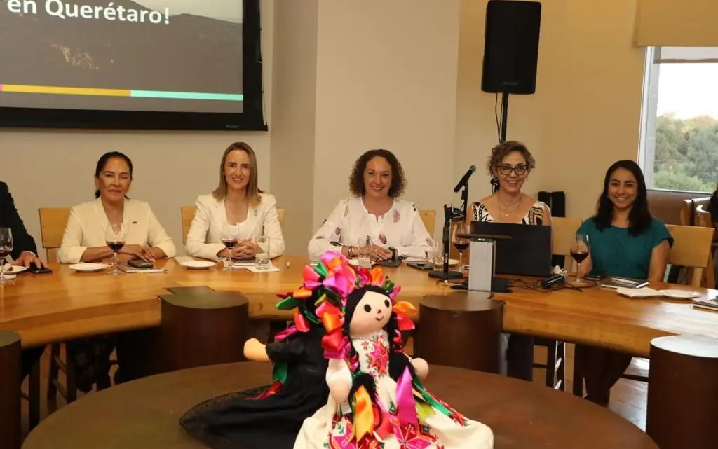 Presentan a empresarios de CDMX ventajas de Querétaro para recibir turismo de reuniones