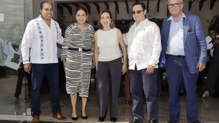 Encabeza Lupita Murguía festejo del Día del Padre con personal sindicalizado de la Secretaría de Salud