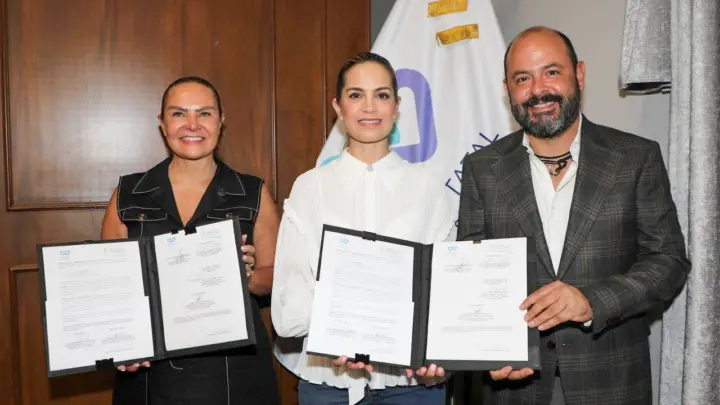 Firma SEDIF alianza con el IQM sobre prevención y erradicación de la violencia