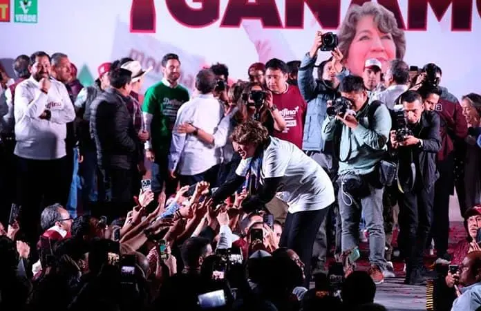 López Obrador felicita a Delfina Gómez y Manolo Jiménez por virtual triunfo