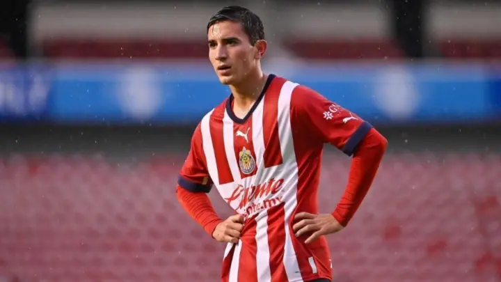 Sebastián Pérez Bouquet se va de Chivas; este es su nuevo equipo