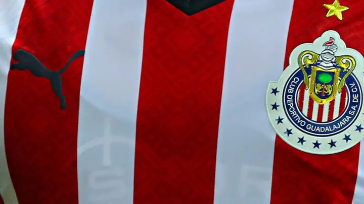 ¡Toma todo mi dinero! Así luce el nuevo jersey de Chivas para el Apertura 2023