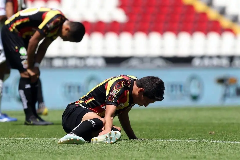 Leones Negros debutan con derrota en la Liga de Expansión