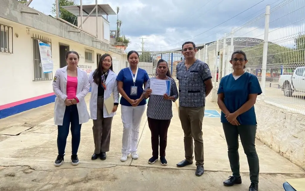 Grupo de Ayuda Mutua del Centro de Salud Santa Águeda recibe constancia de Reacreditación